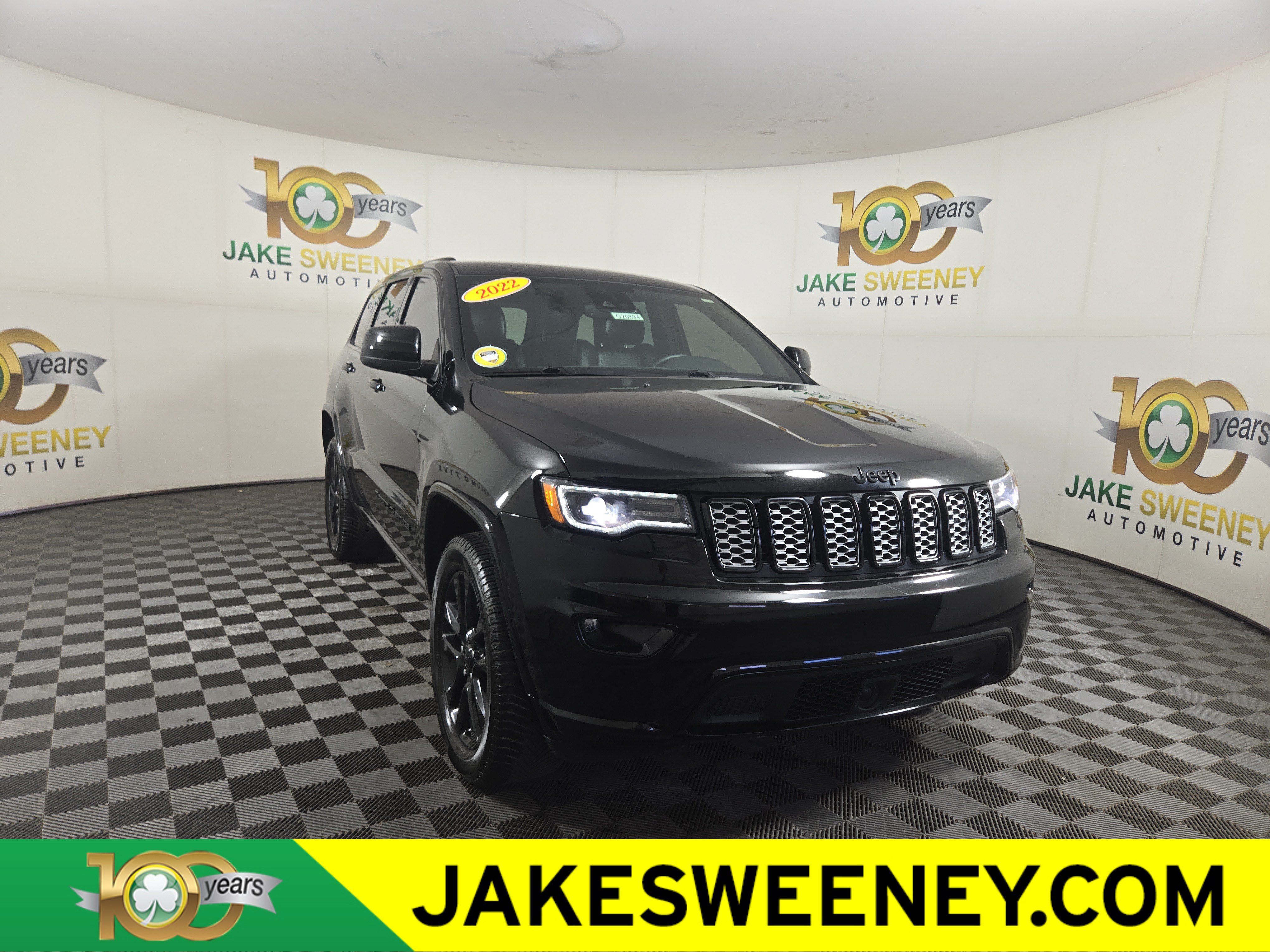 Used 2022 Jeep Grand Cherokee Laredo X AWD/4WD video 1