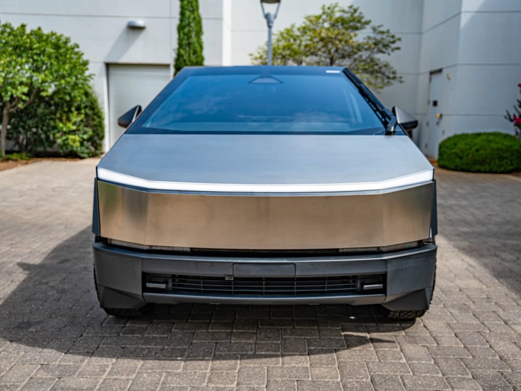 Used 2024 Tesla Cybertruck AWD Crew Cab image 2