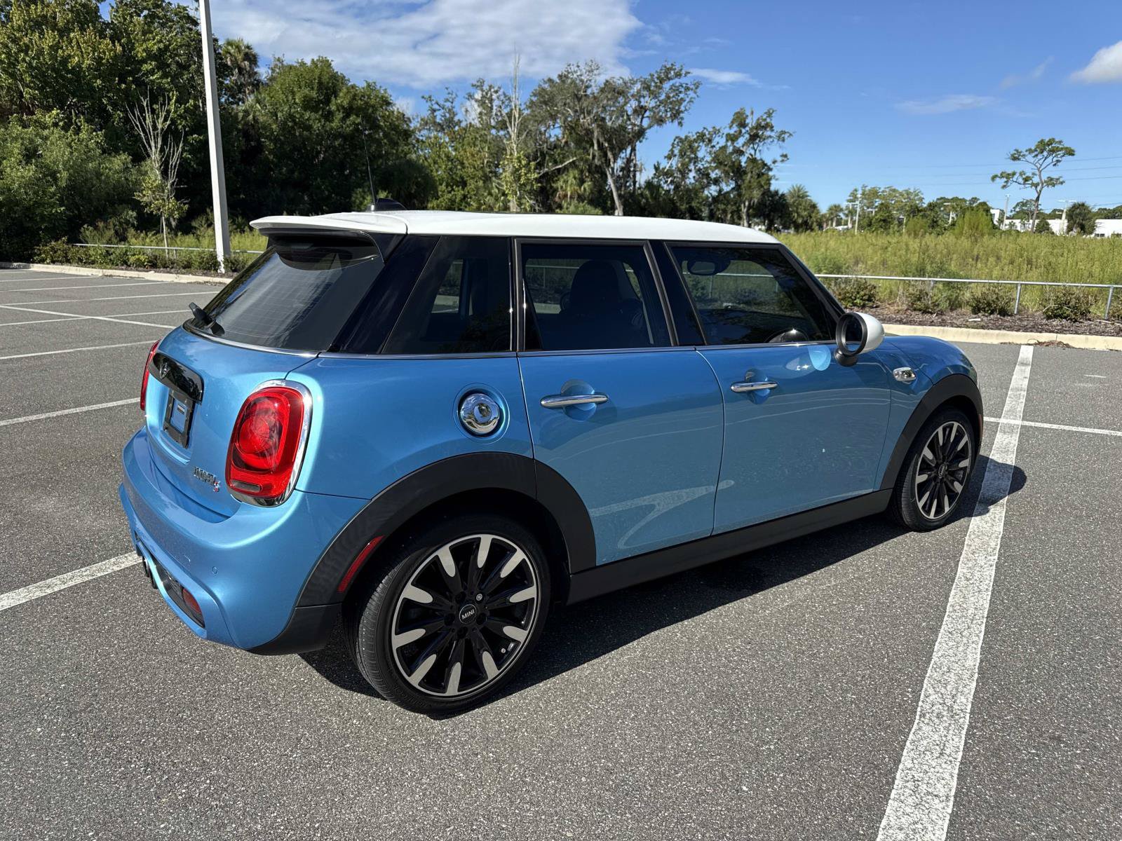 Used 2017 MINI Cooper S FWD image 3