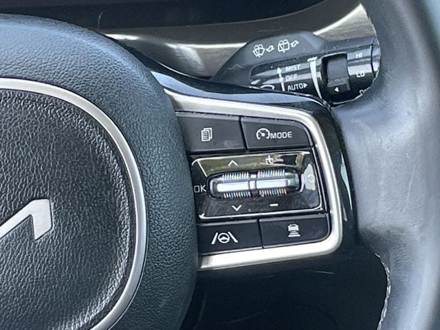 Used 2023 Kia Sorento SX FWD image 13