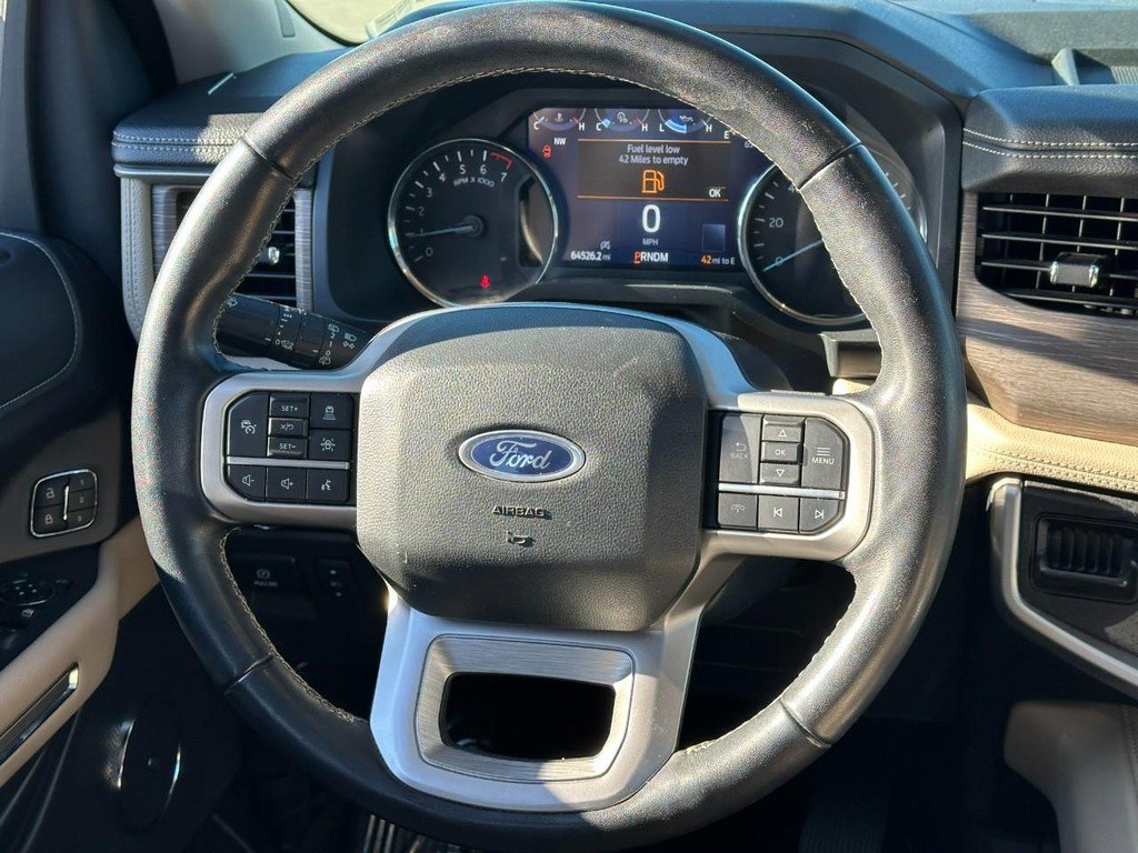 Used 2024 Ford Expedition Limited image 15