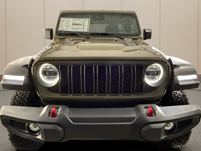 Used 2025 Jeep Wrangler Unlimited Rubicon AWD/4WD image 8