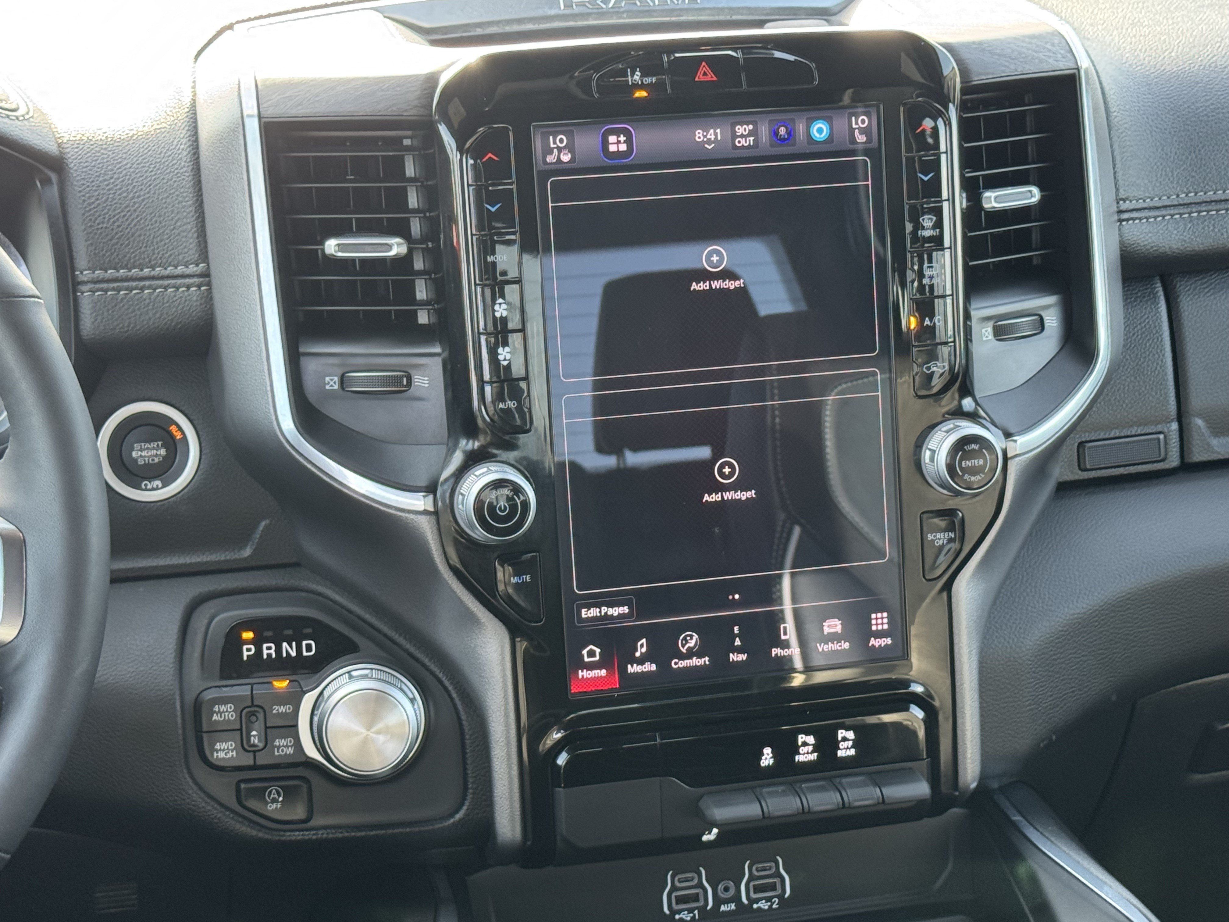 Used 2025 RAM 1500 Laramie w/ Sport Appearance Package AWD/4WD image 18