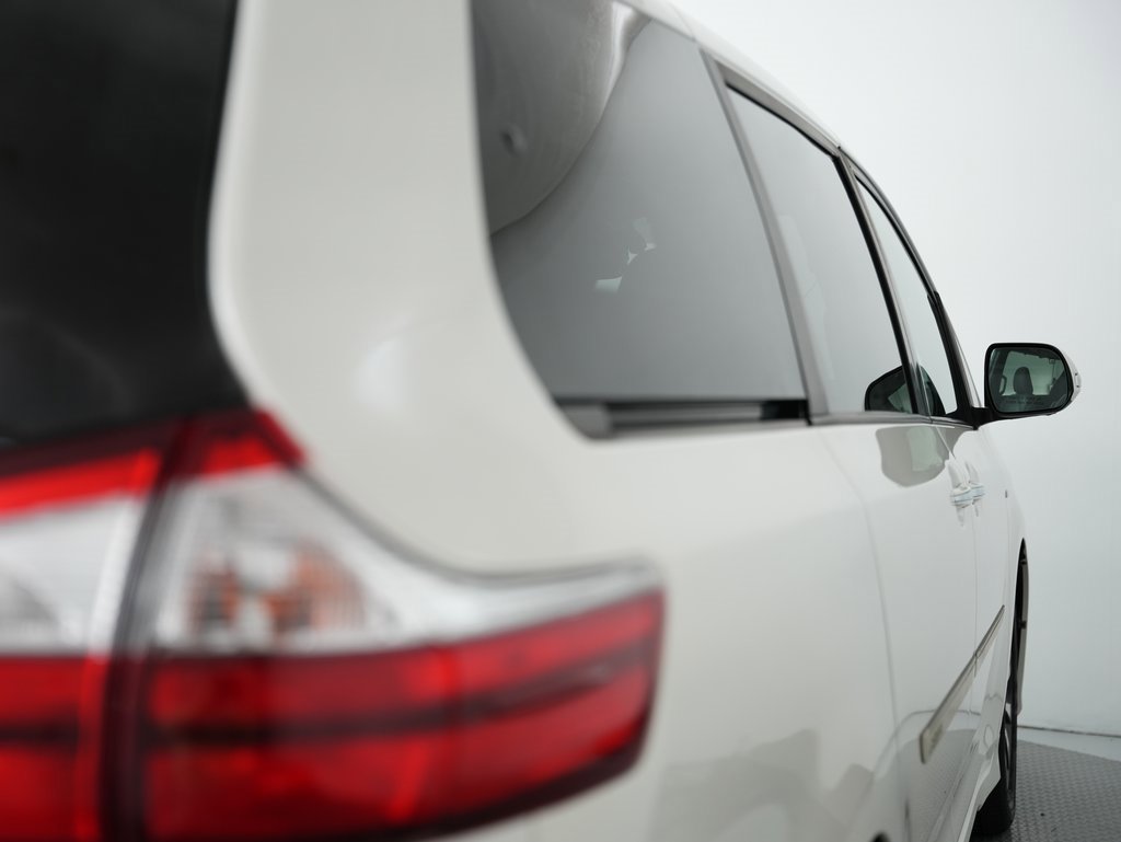 Used 2019 Toyota Sienna Limited Premium image 69