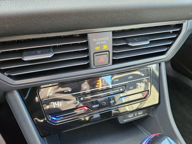 Used 2025 Volkswagen Jetta Sport image 27
