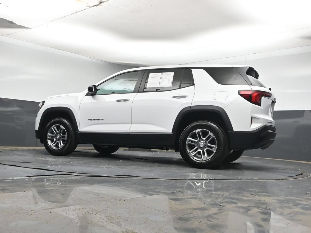 Used 2026 GMC Terrain Elevation FWD image 25