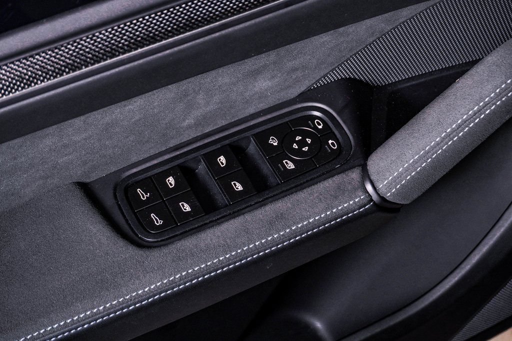 New 2025 Porsche Cayenne GTS AWD/4WD image 26