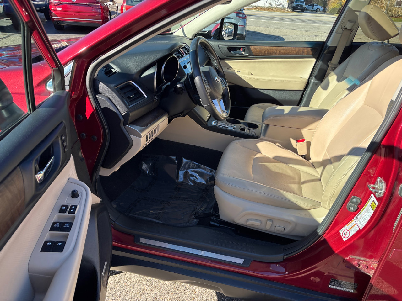 Used 2016 Subaru Outback 2.5i Limited image 9