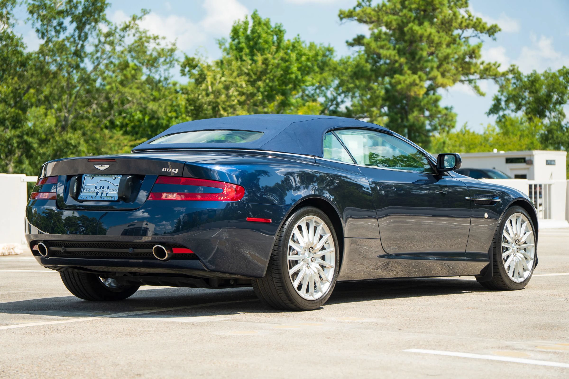 Used 2006 Aston Martin DB9 Volante RWD image 22