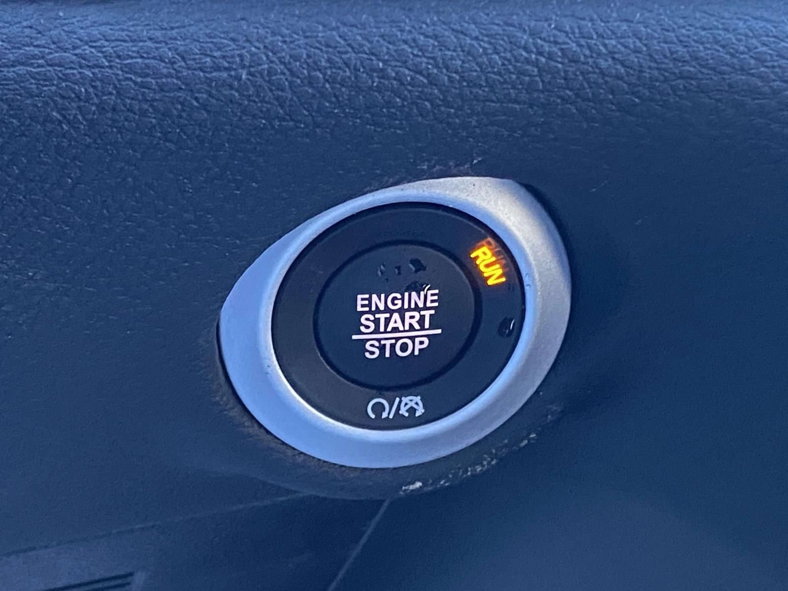 New 2026 Chrysler Pacifica Select image 24