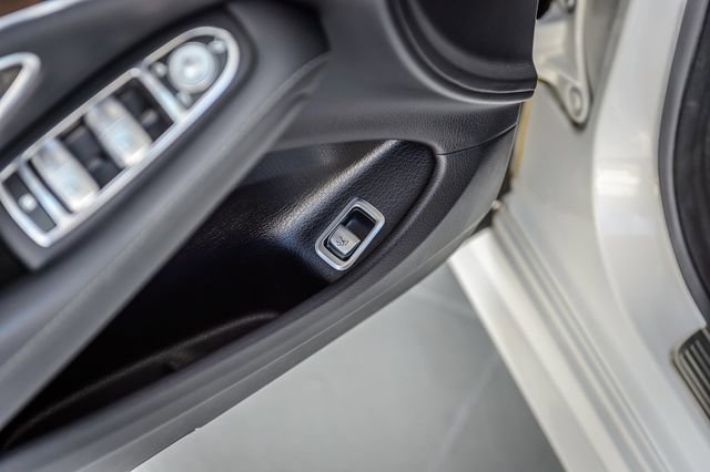 Used 2015 Mercedes-Benz S 550 Sedan image 58
