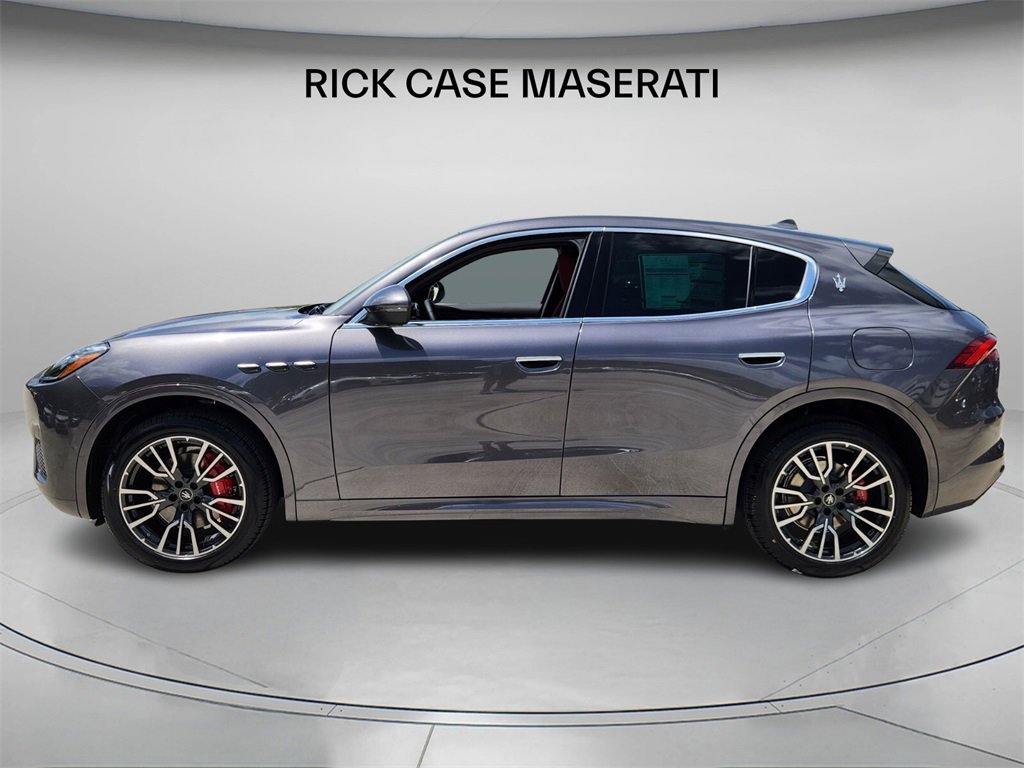 New 2025 Maserati Grecale GT image 2