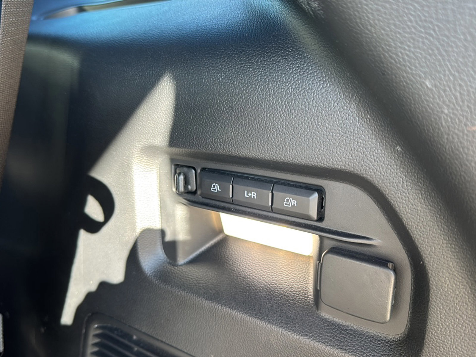 Used 2023 Ford Explorer ST w/ Equipment Group 401A image 27