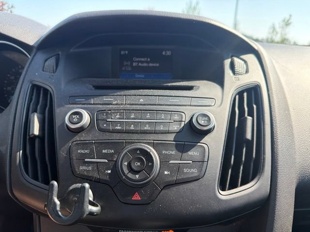 Used 2016 Ford Focus SE FWD image 22