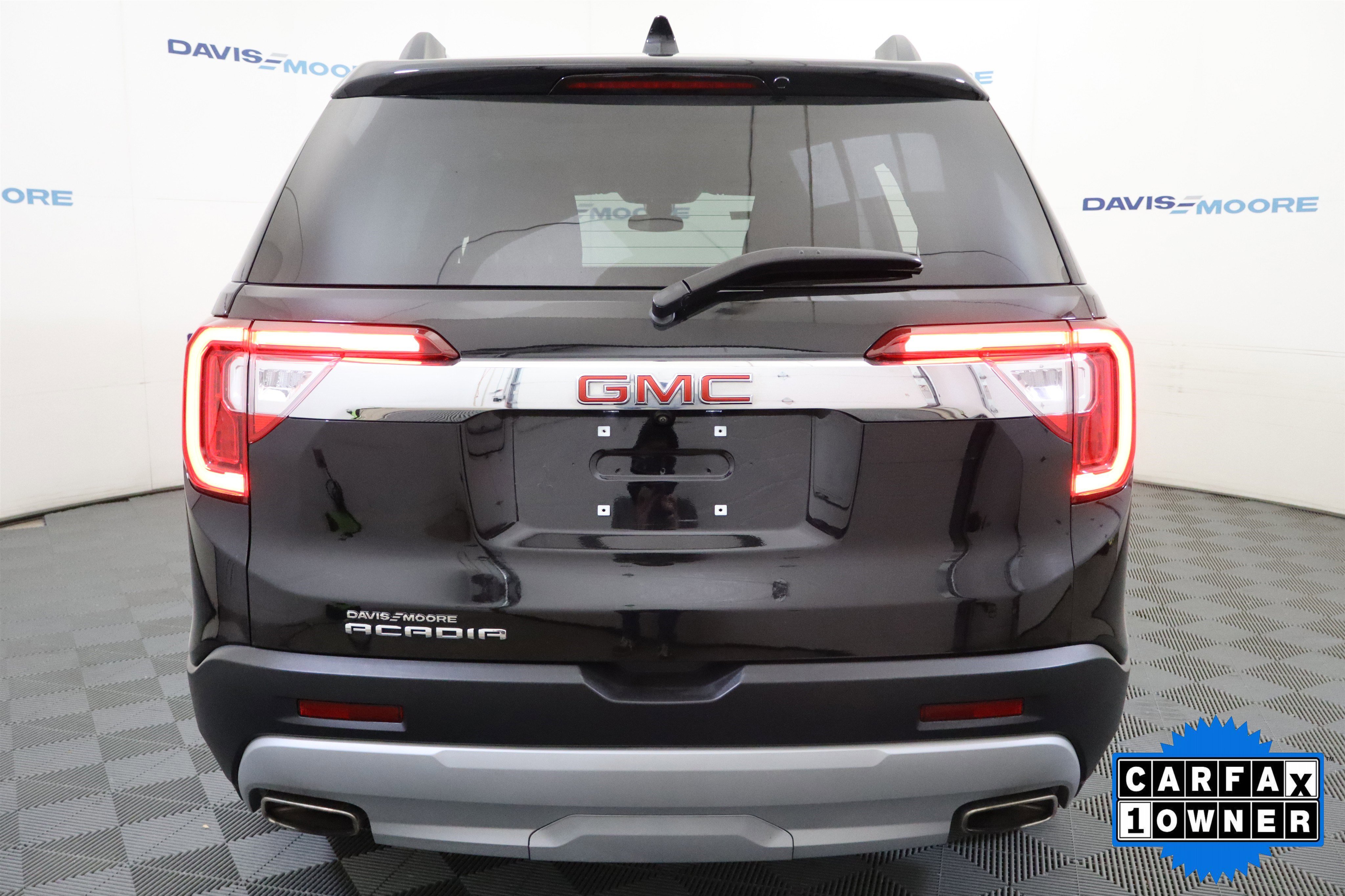 Used 2023 GMC Acadia SLE w/ Driver Convenience Package image 7