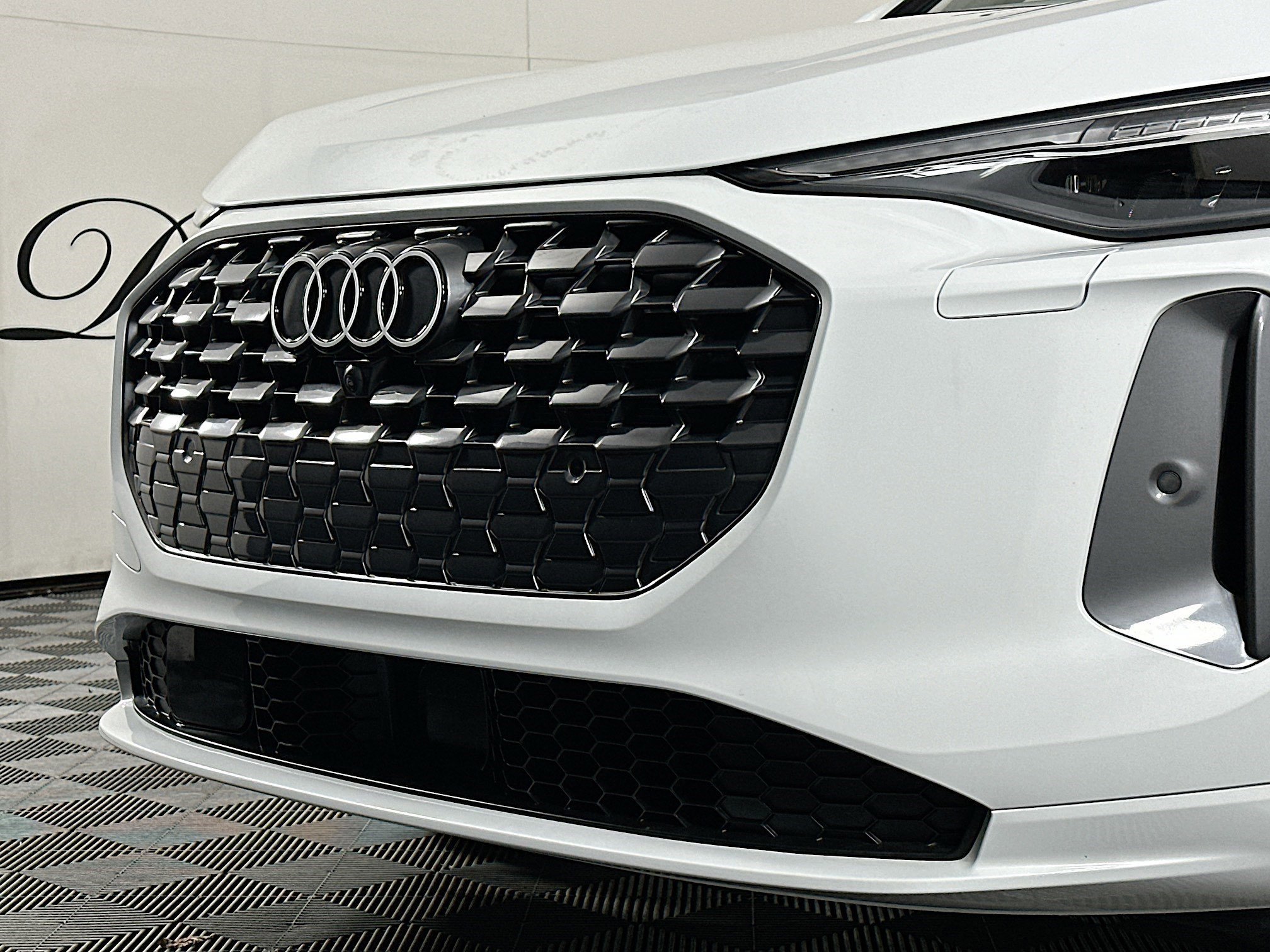 Used 2025 Audi Q5 Prestige image 34