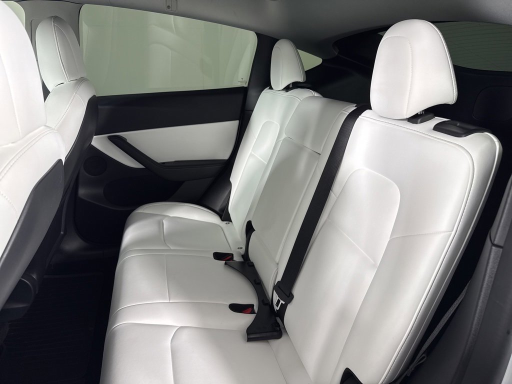 Used 2022 Tesla Model Y Performance image 21