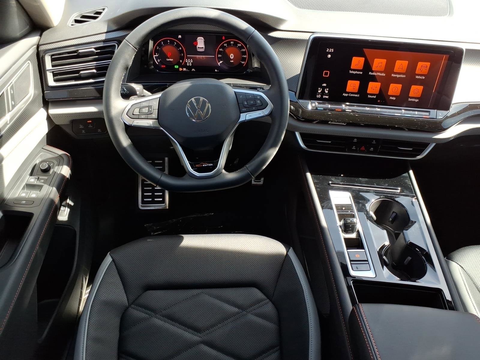New 2026 Volkswagen Atlas Peak Edition AWD/4WD image 14