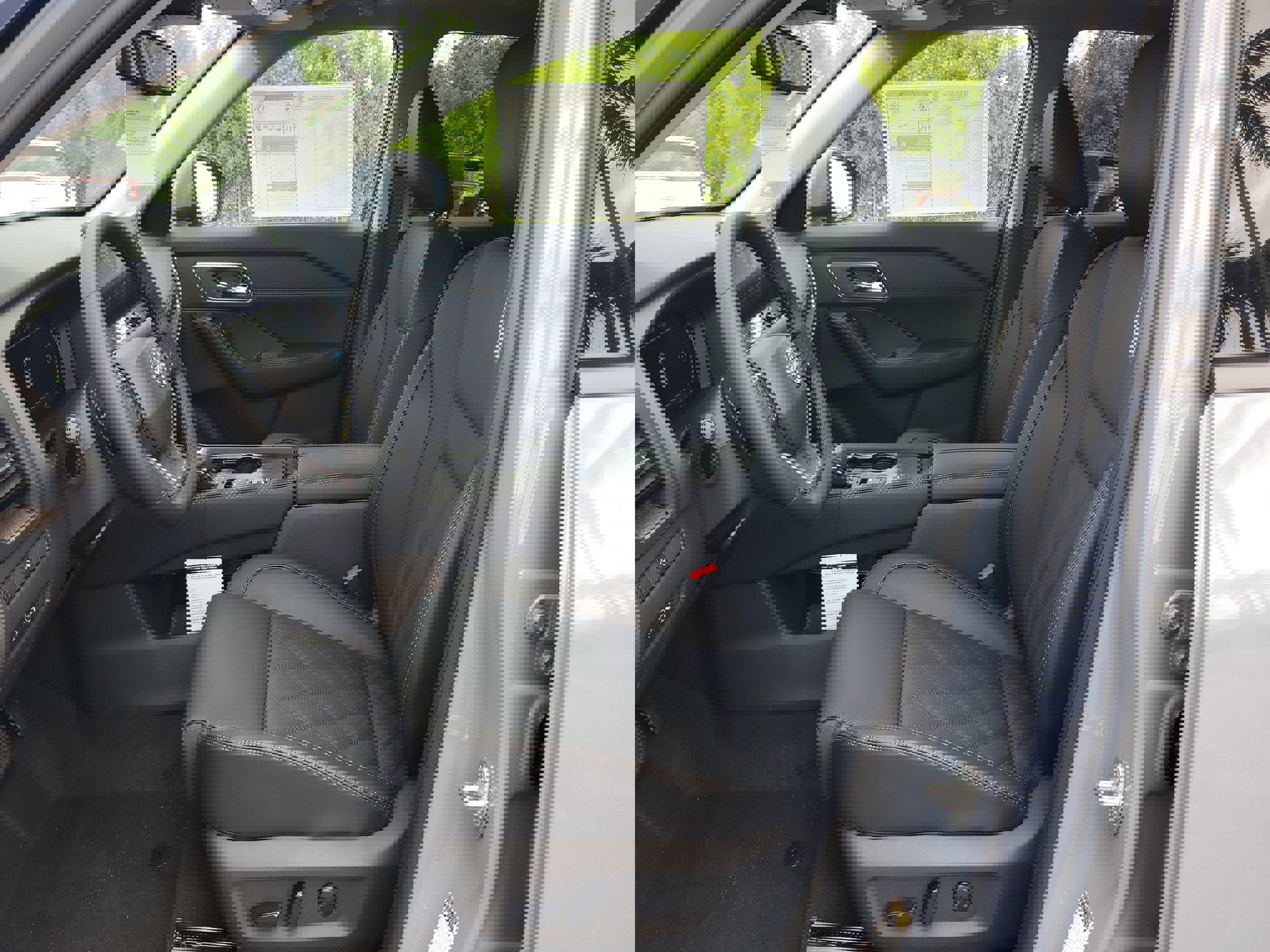 New 2025 Nissan Rogue Platinum image 8