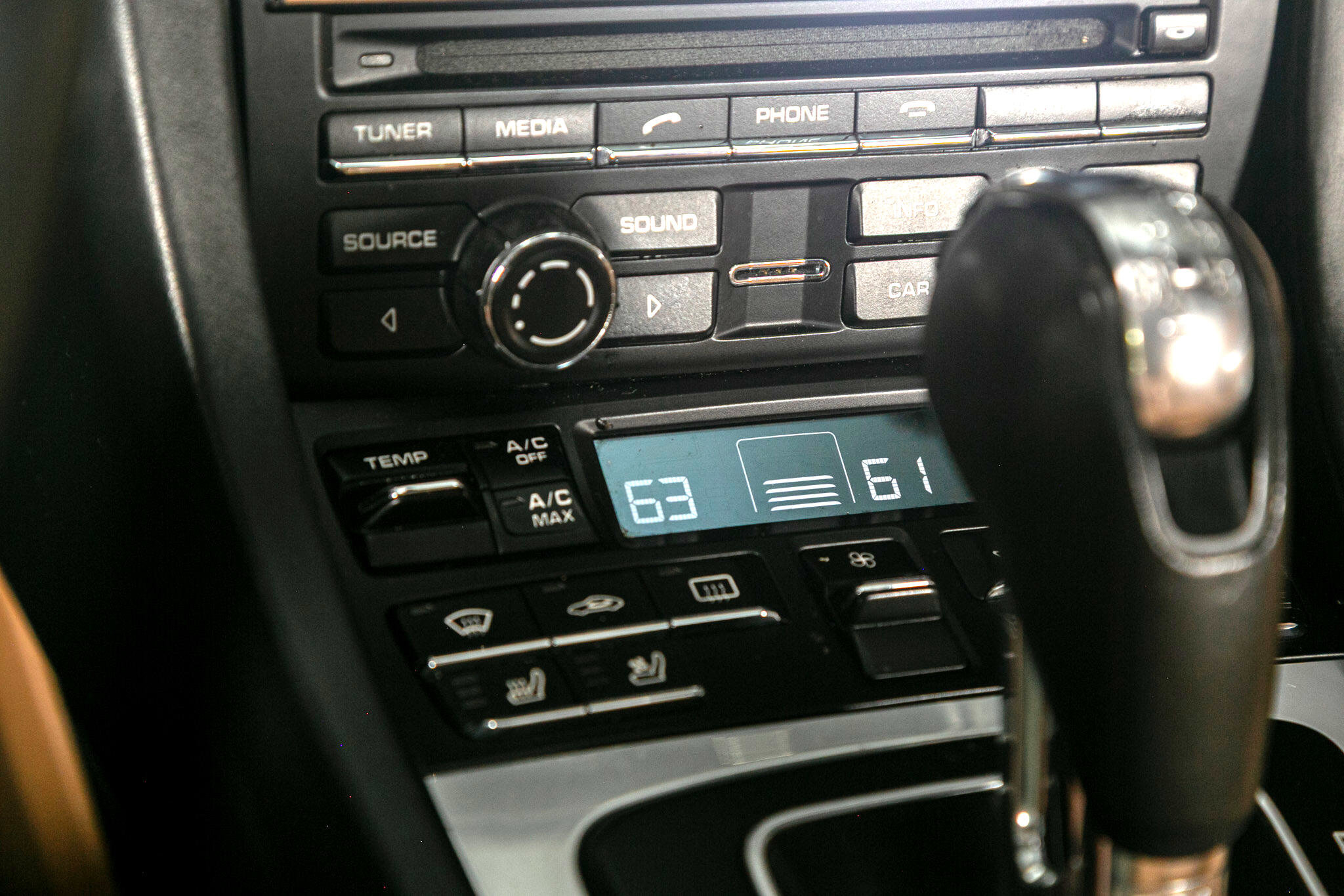 Used 2015 Porsche 911 Carrera S image 40