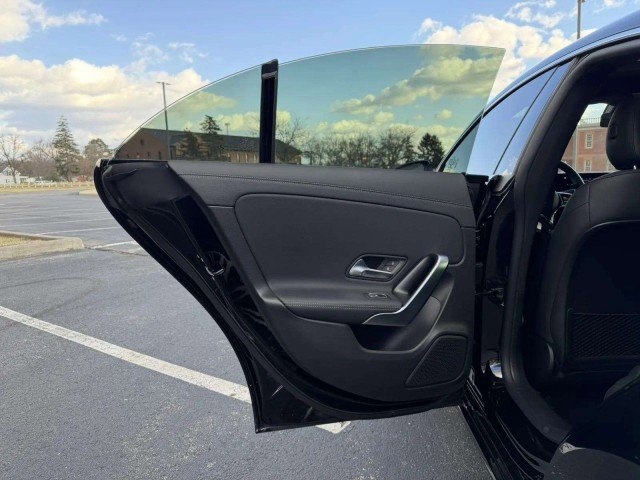 Used 2023 Mercedes-Benz CLA 250 4MATIC image 23