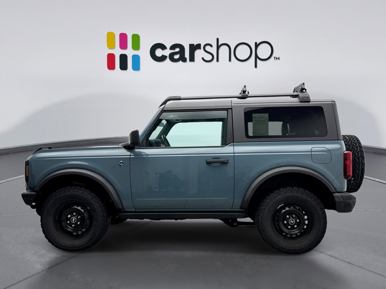 Used 2022 Ford Bronco Black Diamond image 2