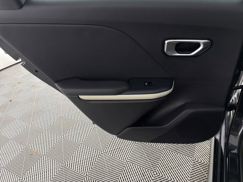 Used 2025 Kia K4 GT-Line Turbo FWD image 12