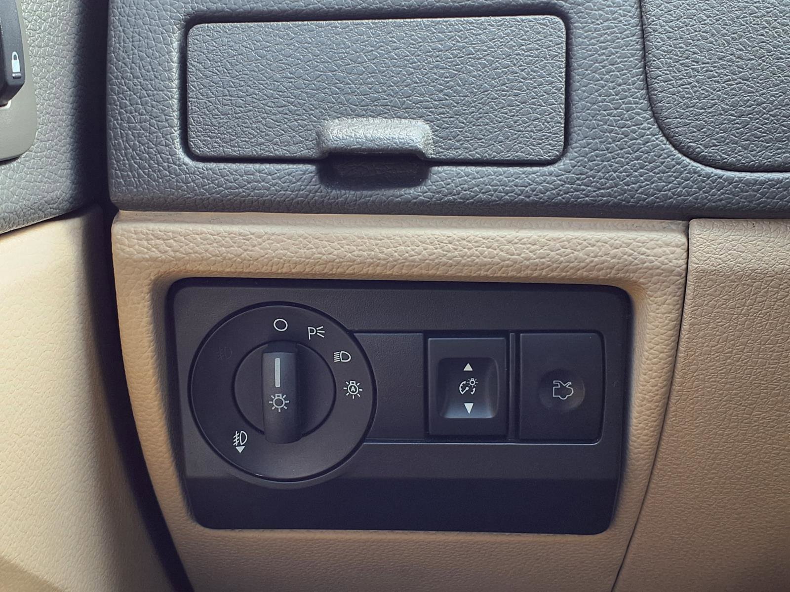 Used 2012 Ford Fusion SE FWD image 17
