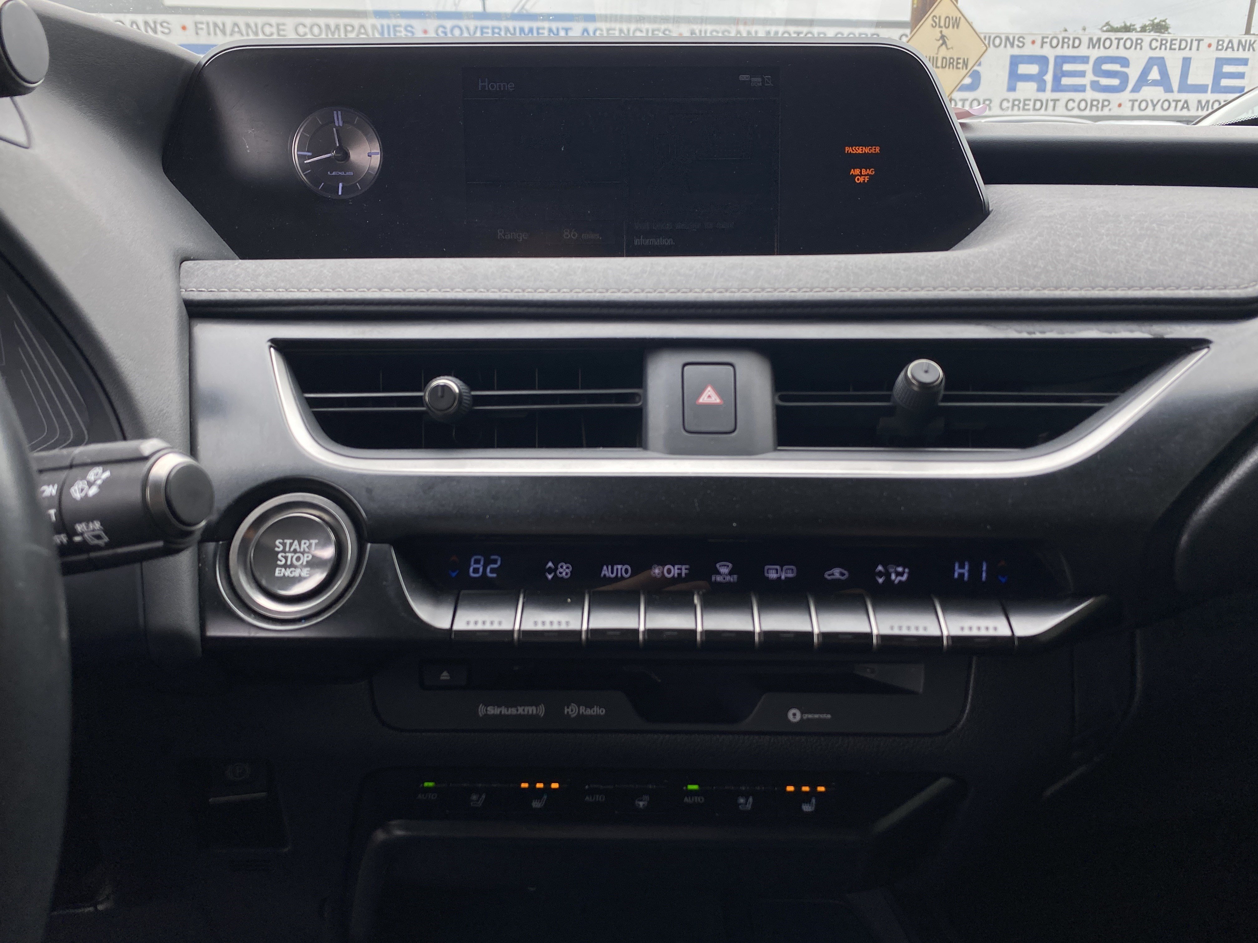 Used 2019 Lexus UX 200 w/ Premium Package FWD image 12