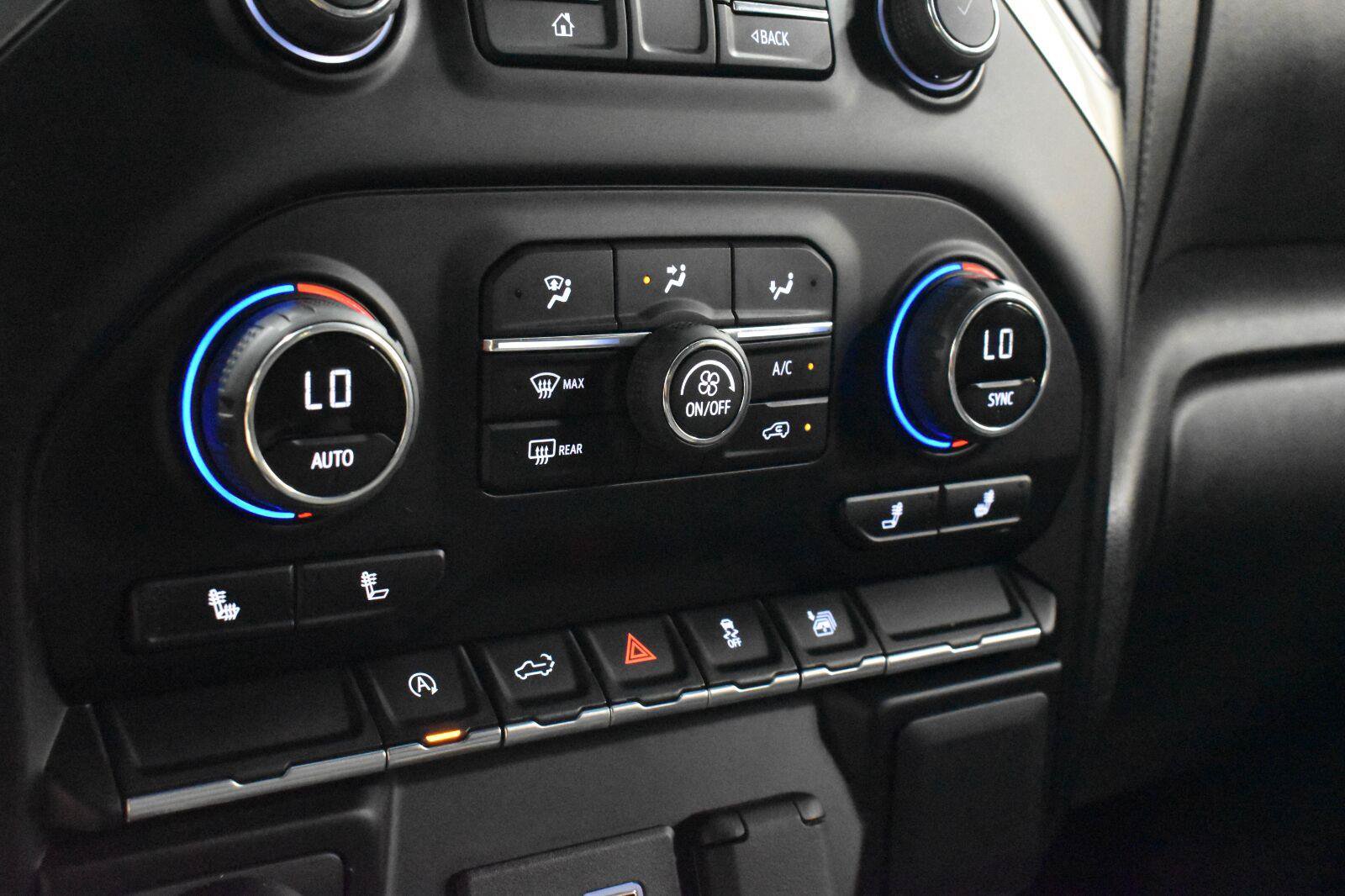Used 2022 Chevrolet Silverado 1500 RST AWD/4WD image 16