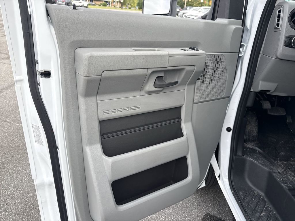 New 2026 Ford E-450 and Econoline 450 Super Duty w/ Power Equipment Group image 19
