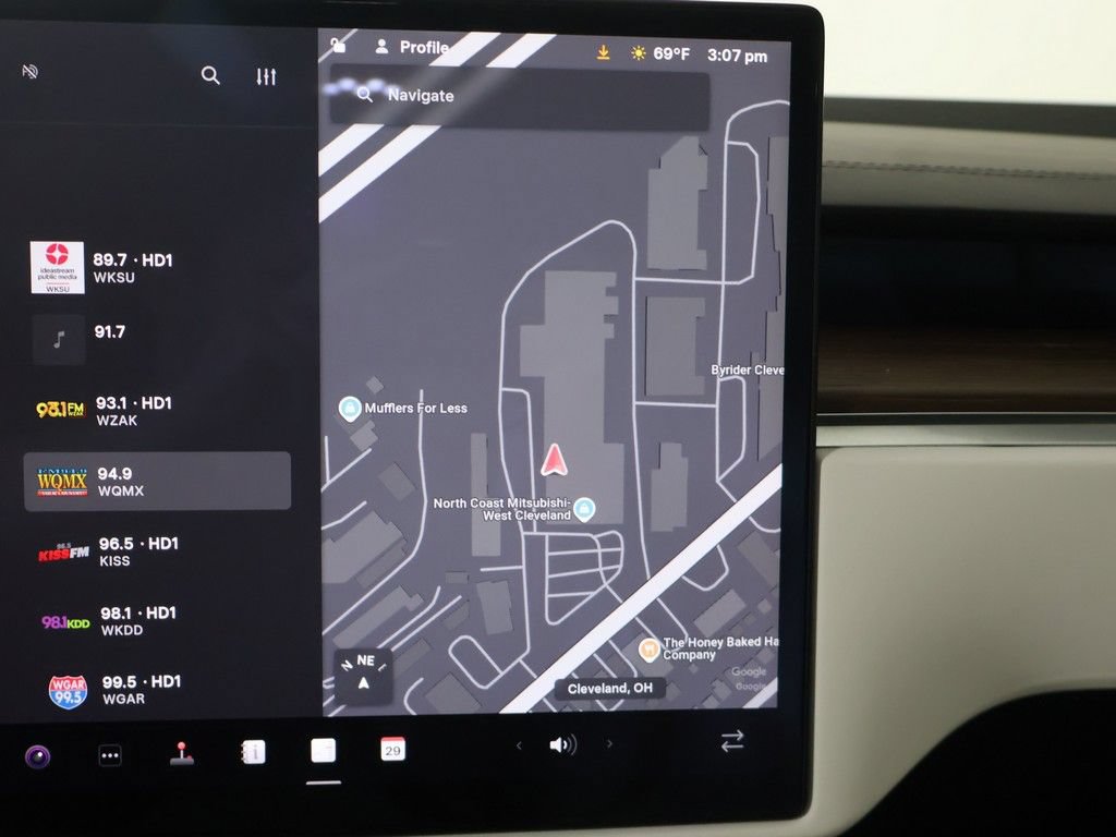 Used 2022 Tesla Model X AWD/4WD image 42