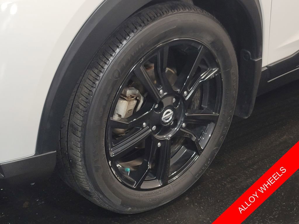 Used 2020 Nissan Kicks SV image 6