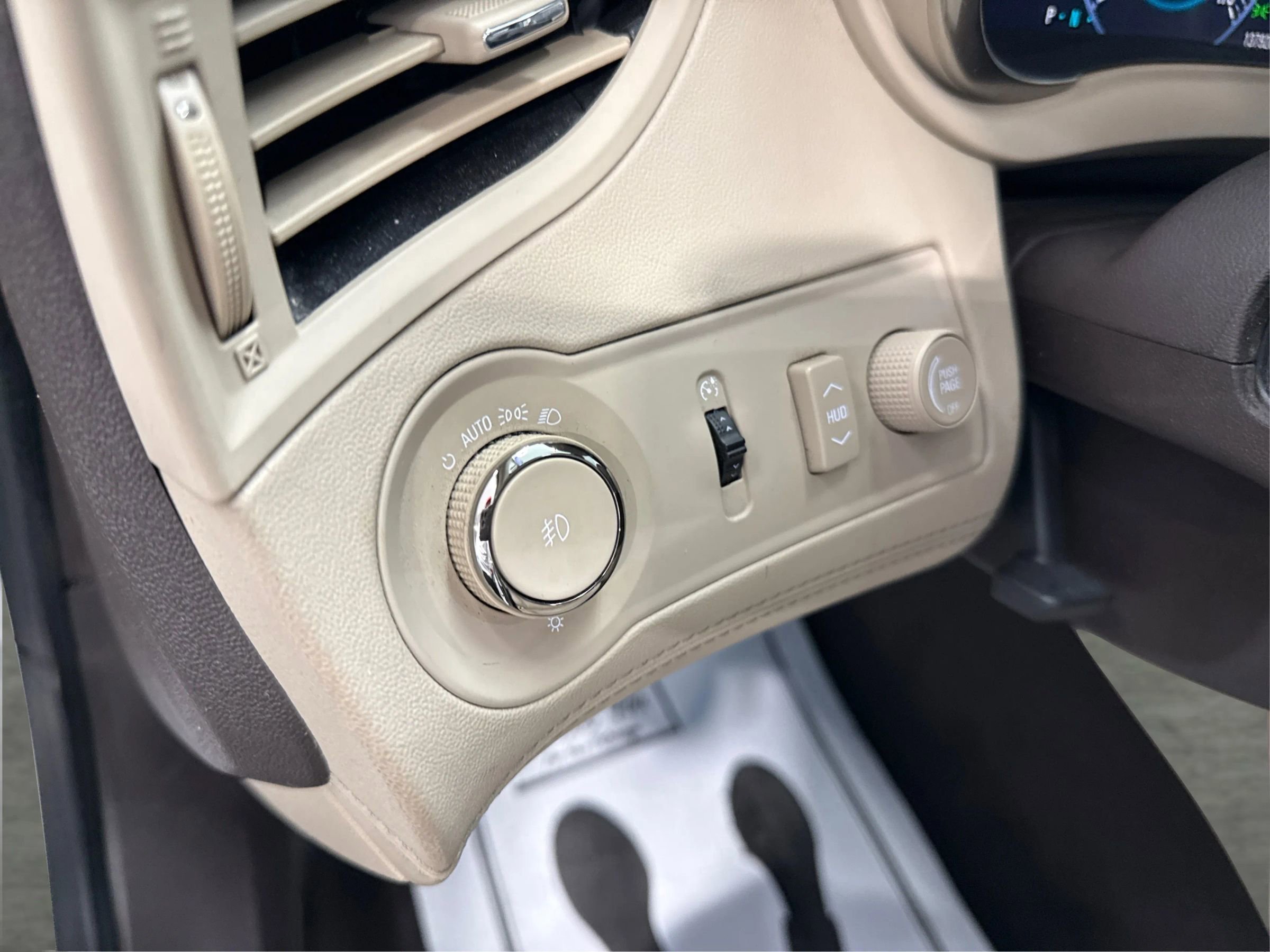 Used 2015 Buick LaCrosse Leather w/ Experience Buick Package image 19