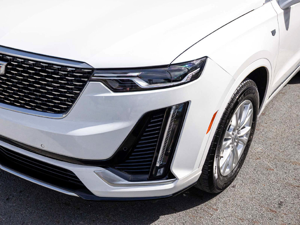 Used 2024 Cadillac XT6 Luxury w/ LPO, Floor Liner Package AWD/4WD image 38