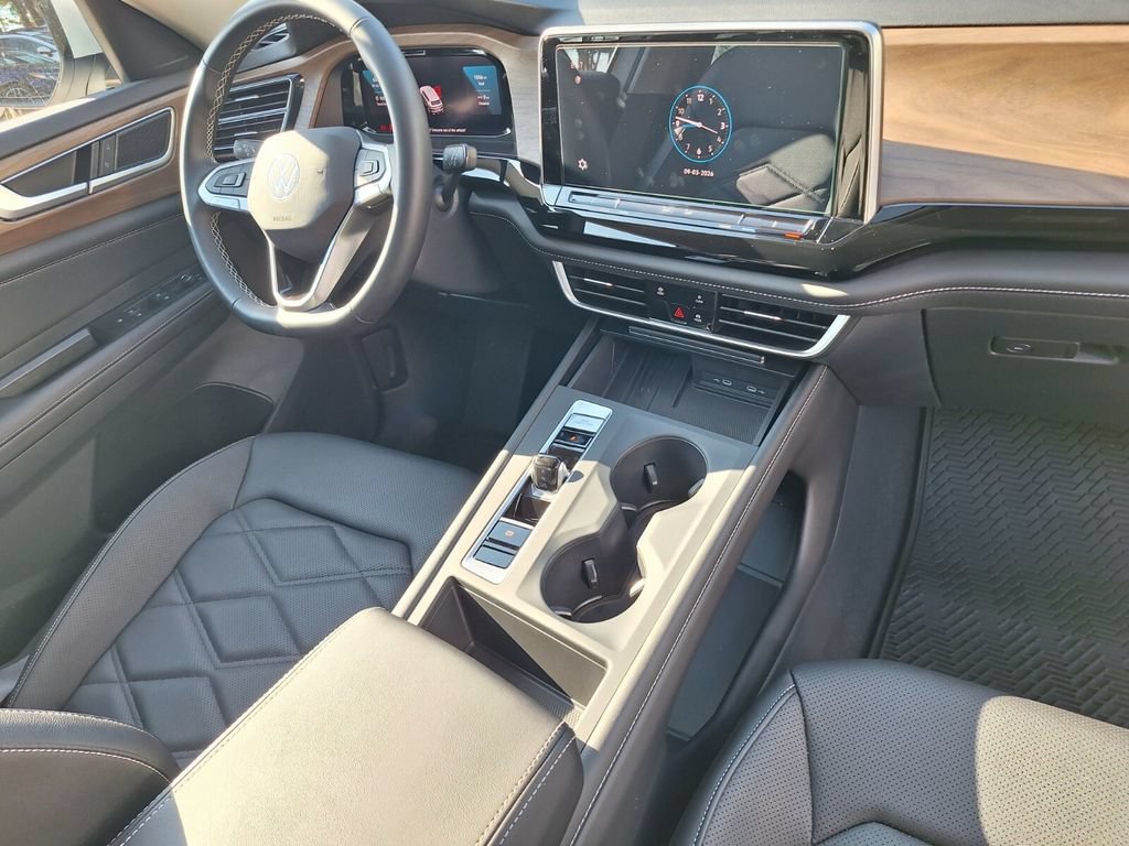 Used 2026 Volkswagen Atlas SE FWD image 24
