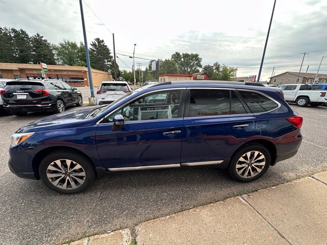 Used 2017 Subaru Outback 2.5i Touring w/ Popular Package #5A AWD/4WD image 4
