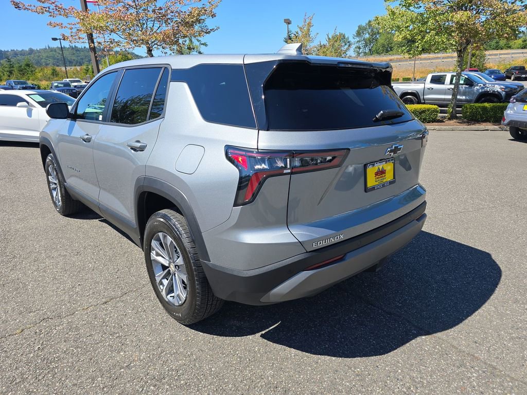 New 2025 Chevrolet Equinox LT image 4