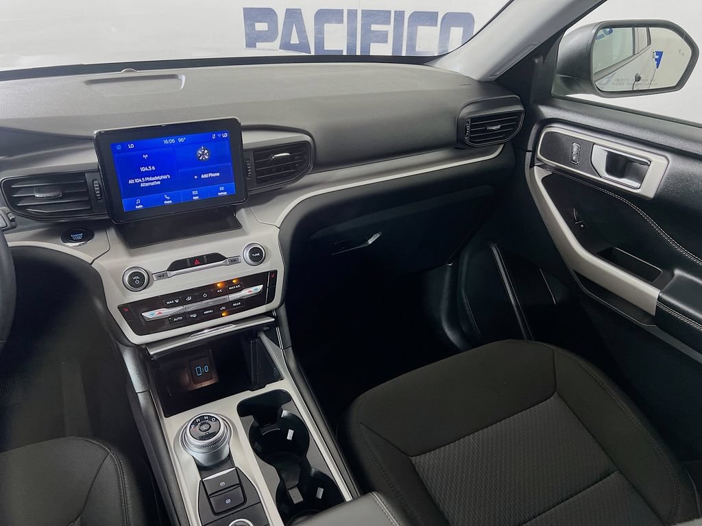 Certified 2024 Ford Explorer XLT AWD/4WD image 24