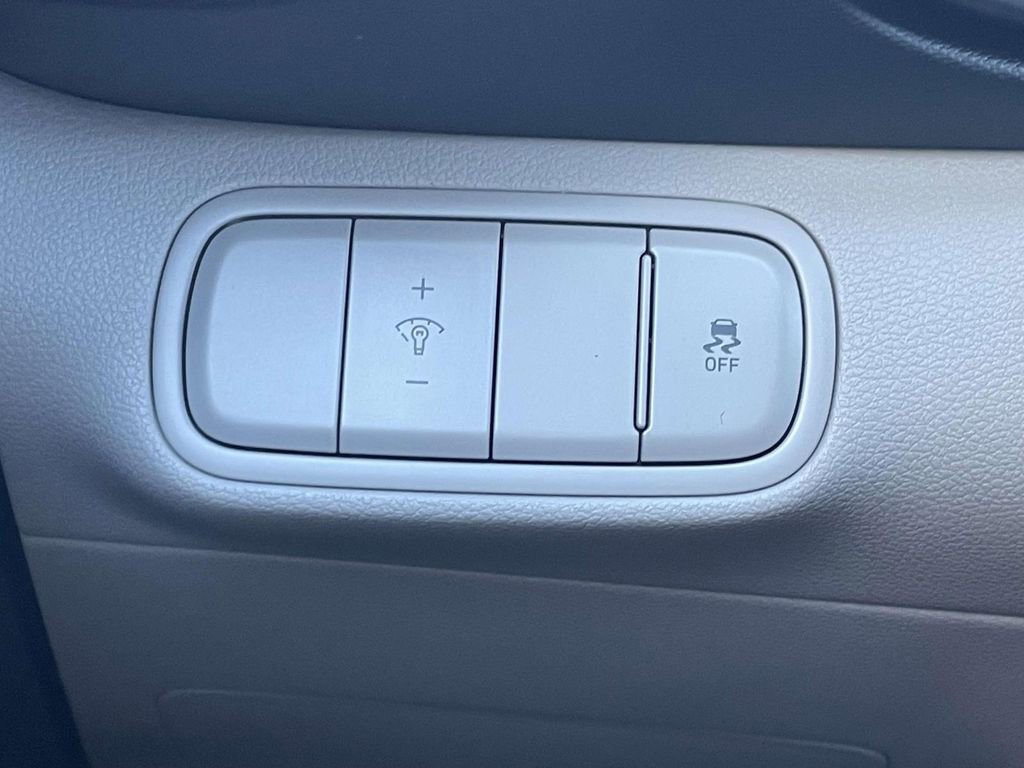 New 2026 Hyundai Venue SEL image 17