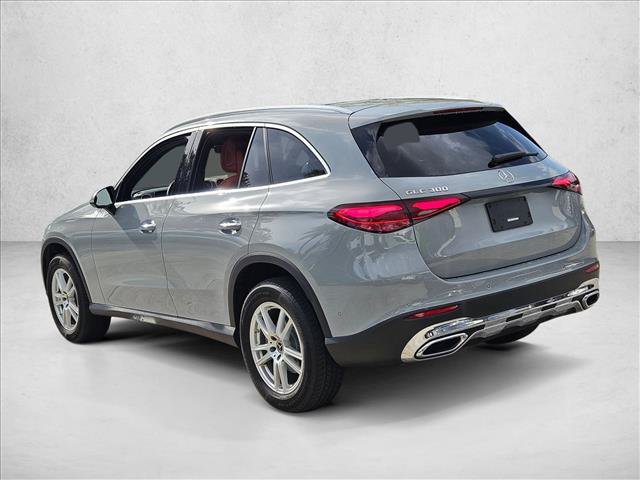 Used 2025 Mercedes-Benz GLC 300 image 5
