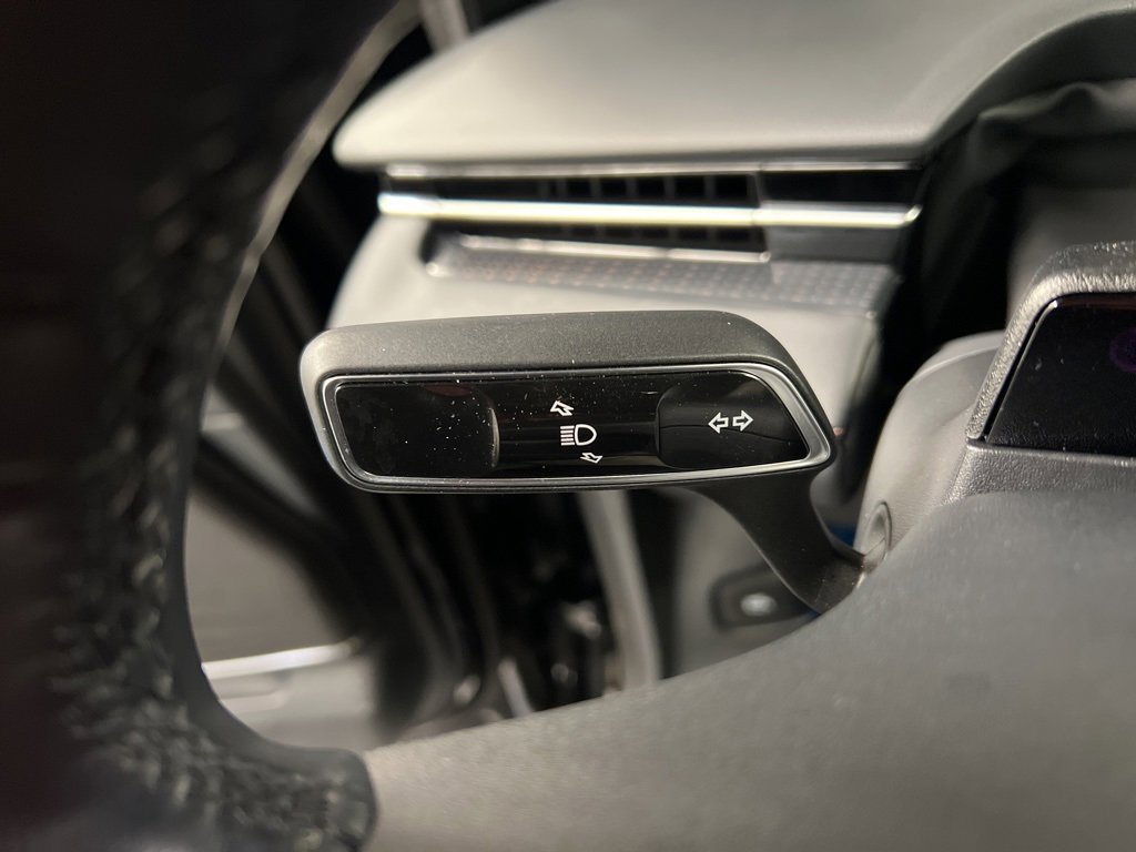 Certified 2025 Lincoln Nautilus Premier w/ Equipment Group 102A image 21