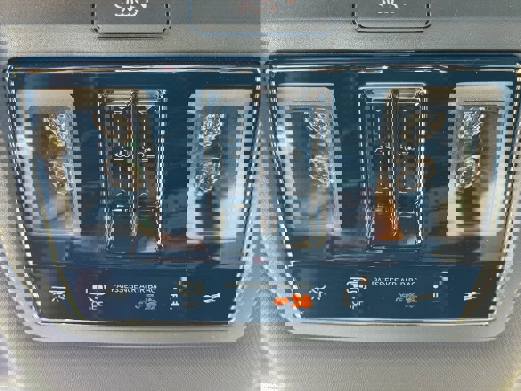 New 2026 Volkswagen Atlas Cross Sport SEL Premium R-Line image 36