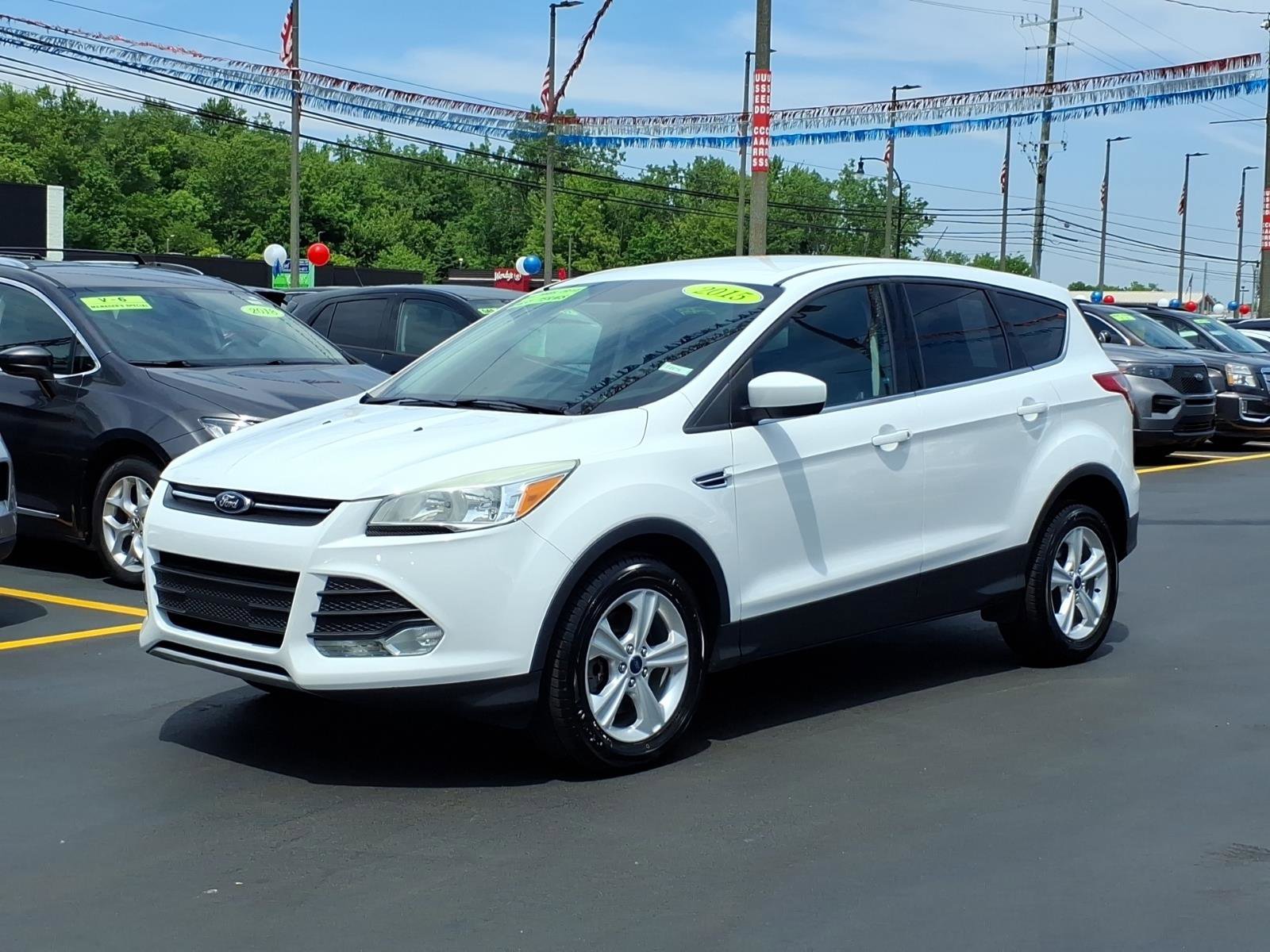 Used 2015 Ford Escape SE AWD/4WD image 1