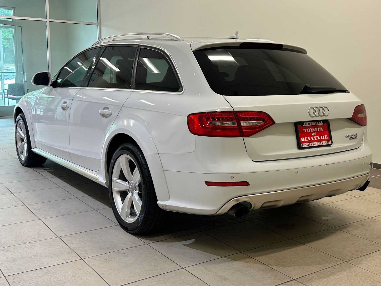 Used 2016 Audi A4 Premium Plus AWD/4WD image 4