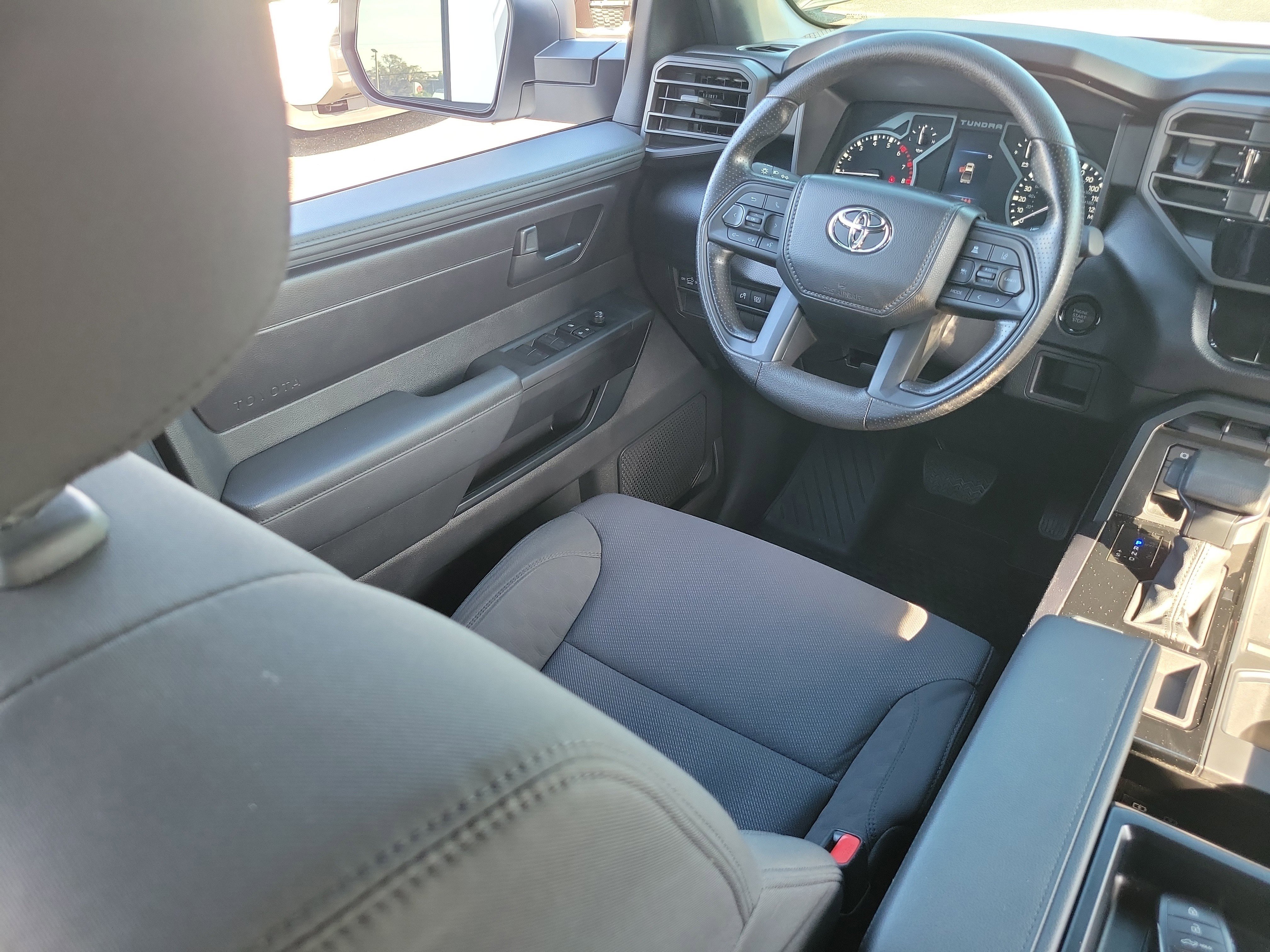 Used 2025 Toyota Tundra SR image 15