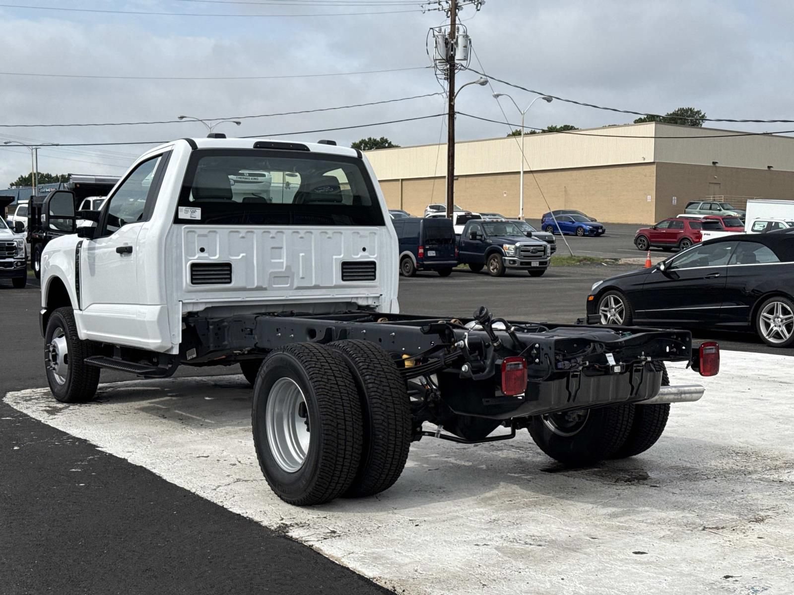 New 2026 Ford F350 XL w/ XL Chrome Package AWD/4WD image 5