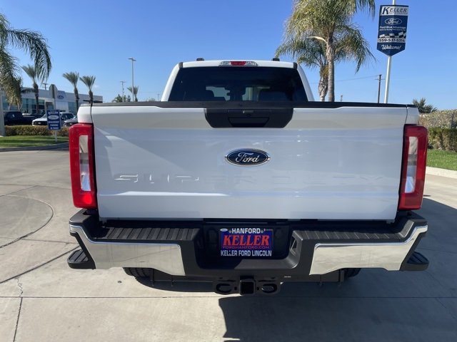 New 2026 Ford F250 XLT w/ FX4 Off-Road Package image 4