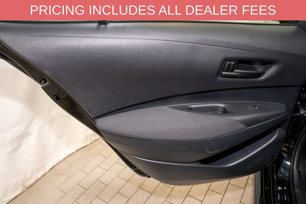 Used 2025 Toyota Corolla LE FWD image 9