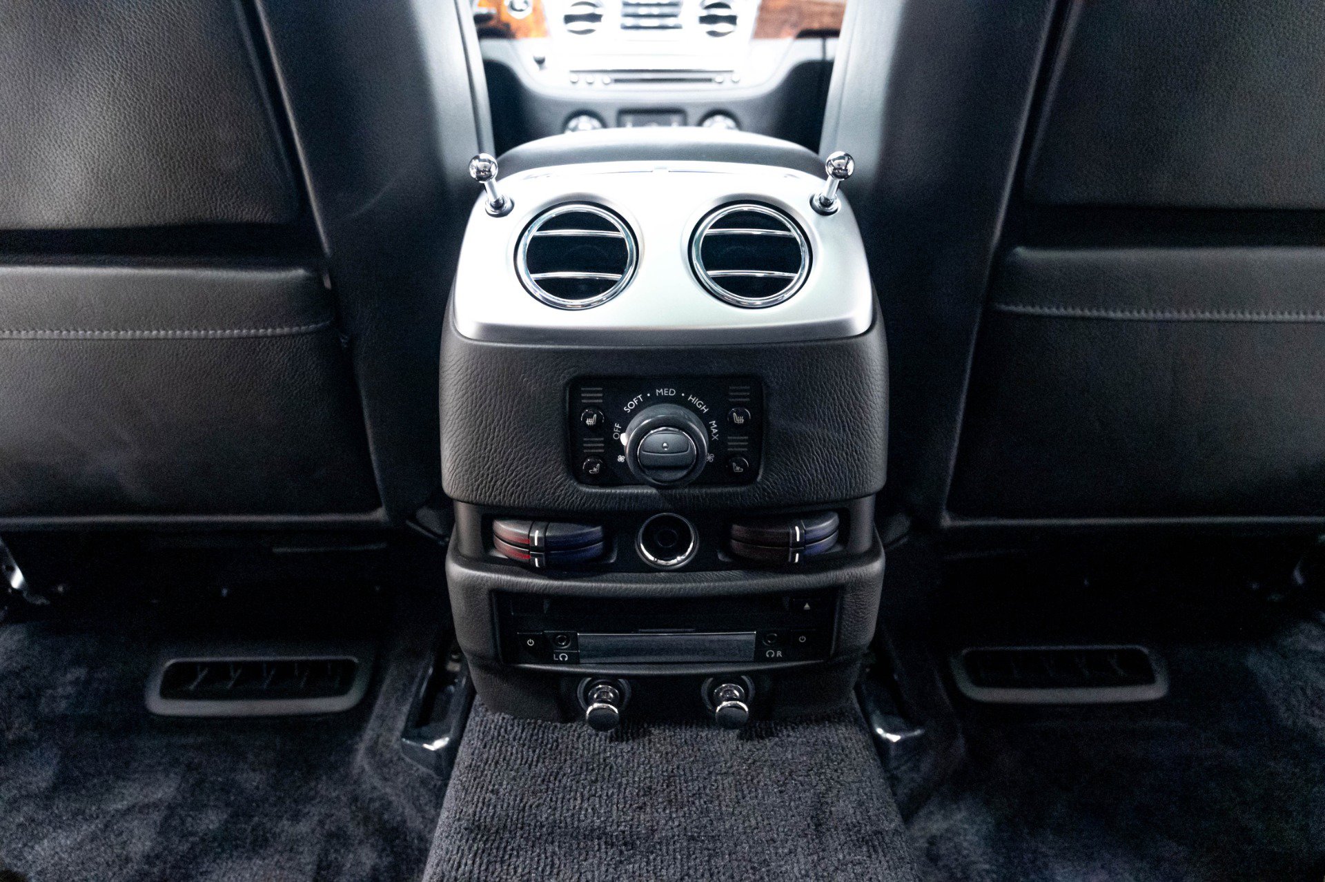 Used 2012 Rolls-Royce Ghost RWD image 39